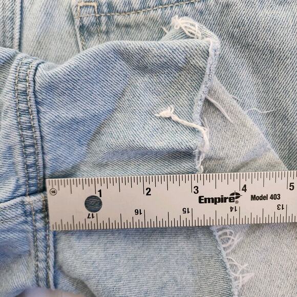 Hollister Ultra High Rise Mom Shorts Size 33 Denim Jean Cut Off Cotton - Picture 6 of 7